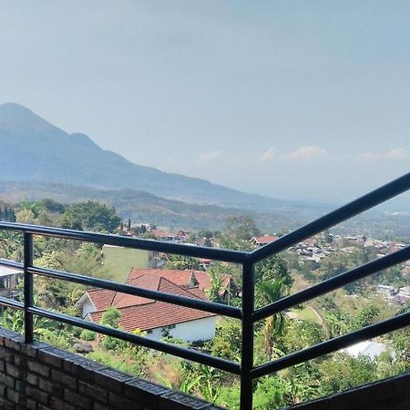 Villa Raung Indah Tretes Prigen Bagian luar foto