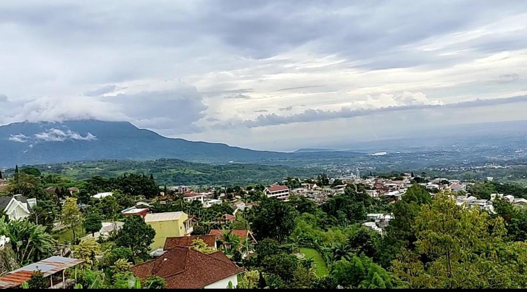 Villa Raung Indah Tretes Prigen Bagian luar foto